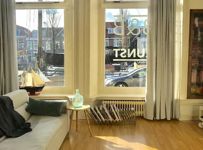 Guesthouse Uit De Kunst